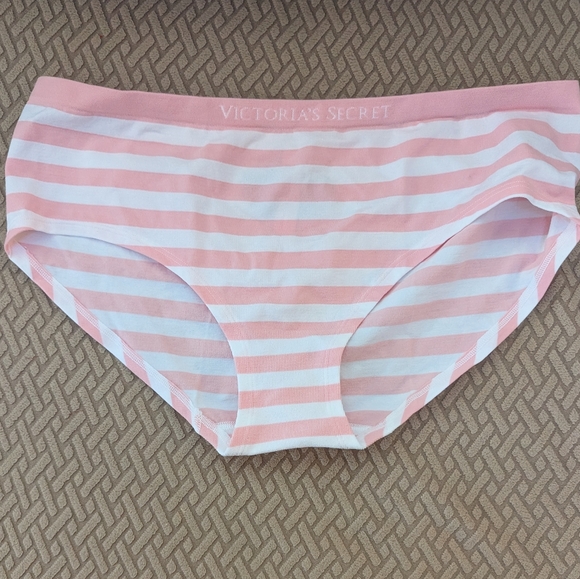 Victorias Secret Cotton Hip Hugger Panties NWT - Picture 1 of 4